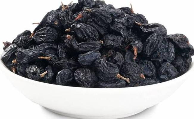 الزبيب الأسود