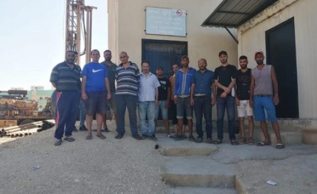 الفلسطينيون في المخيمات