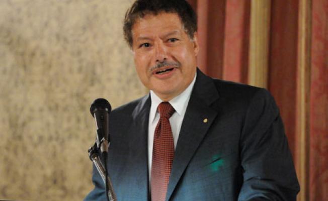 العالم المصري أحمد زويل