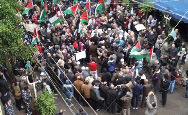 اعتصام  جماهيري سابق في مخيم نهر البارد 