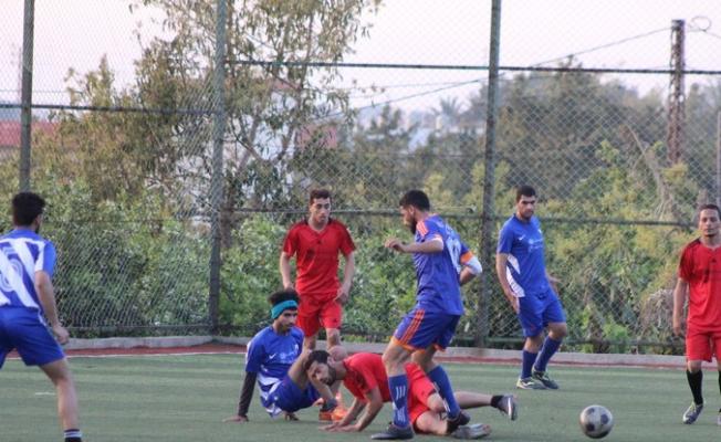 من ملعب الديربي