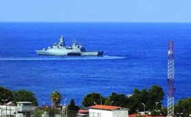 السفينة اليونانية اقتربتمن كاريش .. لم تقترب