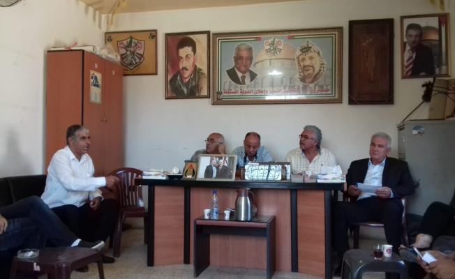 من الاجتماع