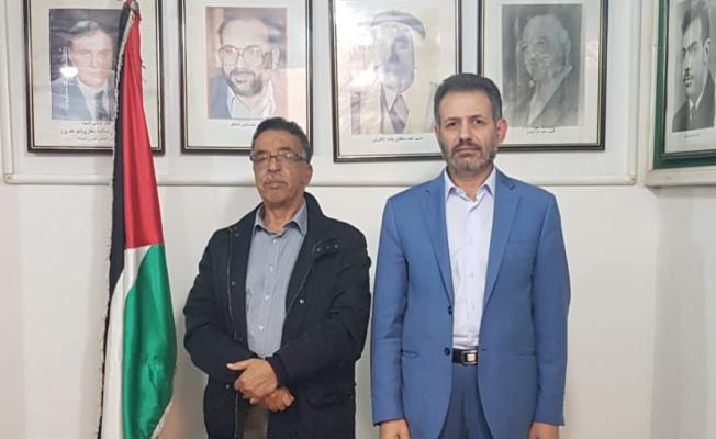 عطايا ورميض في مكتب الانتفاضة