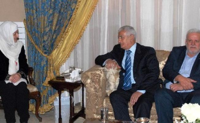 الحريري وزكي وأبو العردات