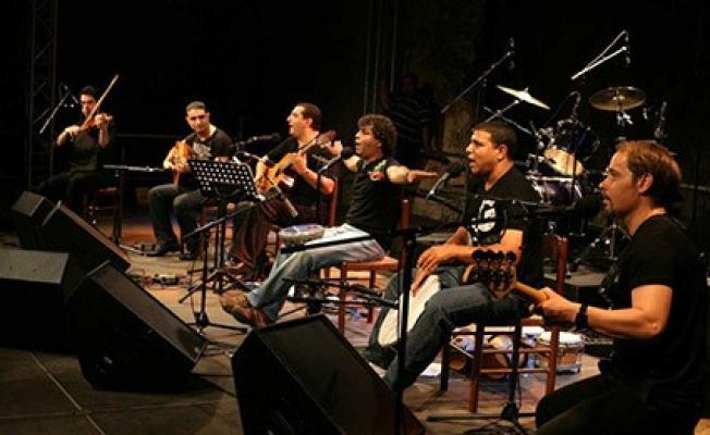 فرقة "ولعت"