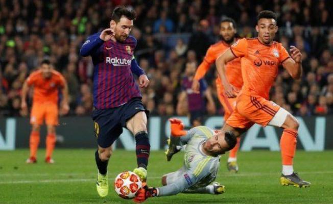 برشلونة يسحق ليون الفرنسي