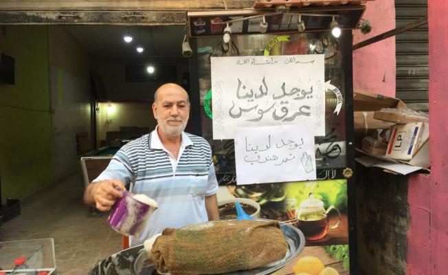 بائع عرق السوس- عين الحلوة