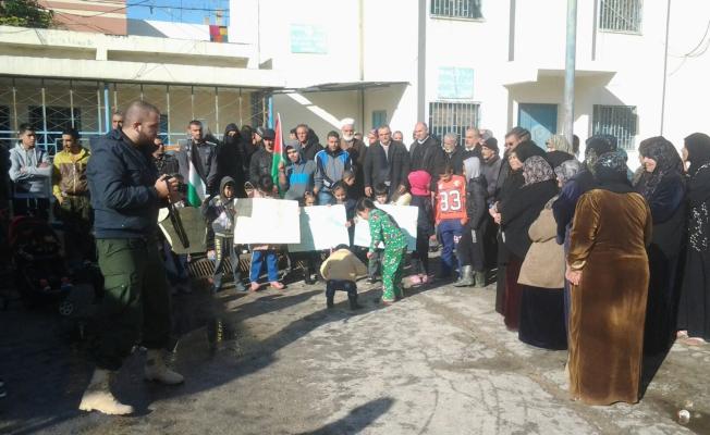 اعتصام أمام مكتب مدير الاونروا في الرشيدية