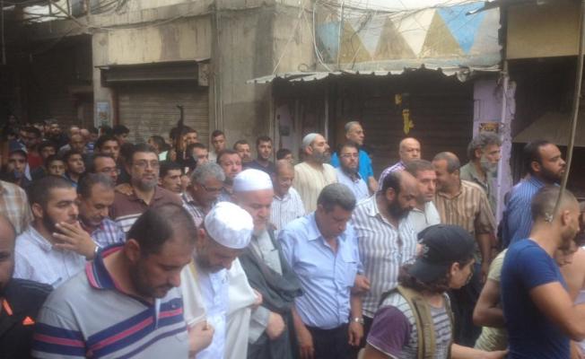 مسيرة مؤيدة لوقف إطلاق النار في عين الحلوة
