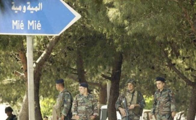 المية ومية