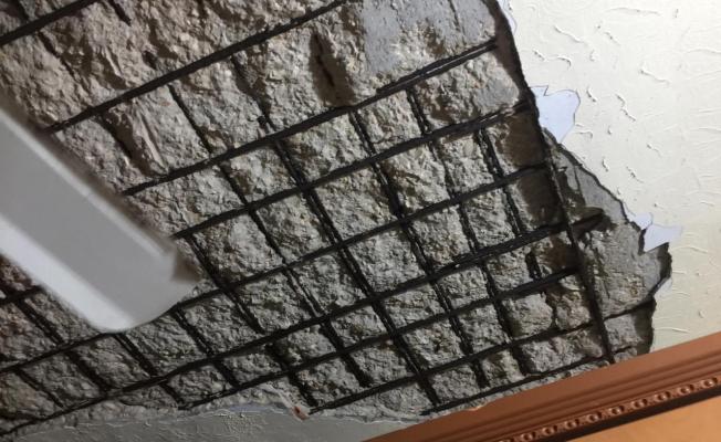 سقوط سقف في عين الحلوة