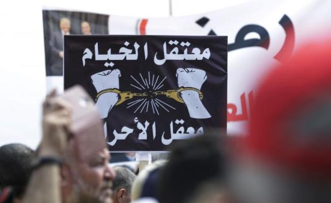 معتقل الخيام
