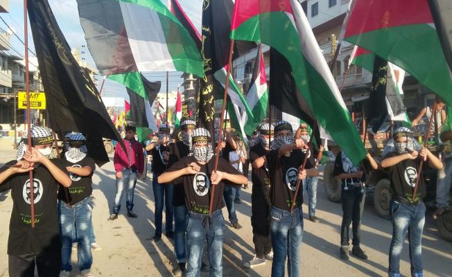 مسيرة كشفية في البارد دعماً للانتفاضة
