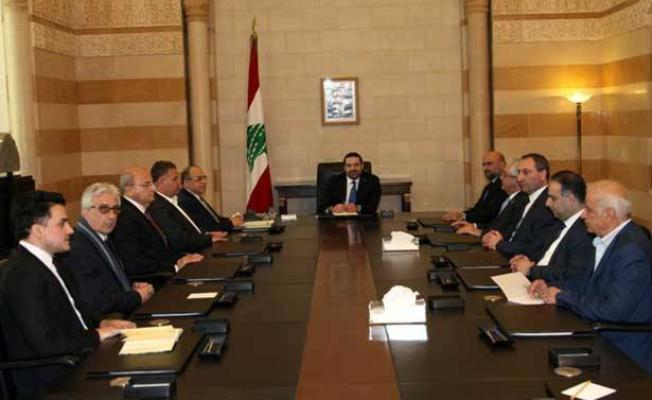 الحريري في استقبال الوفد