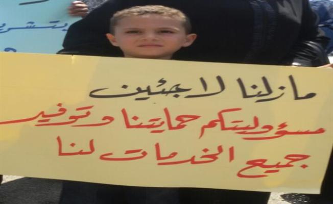 احتجاجات اللاجئين في لبنان ضد تقليصات الأونروا