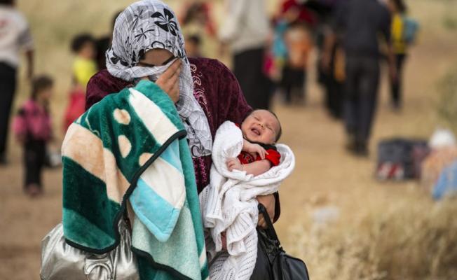 لاجئة فلسطينة نازحة من مخيم اليرموك