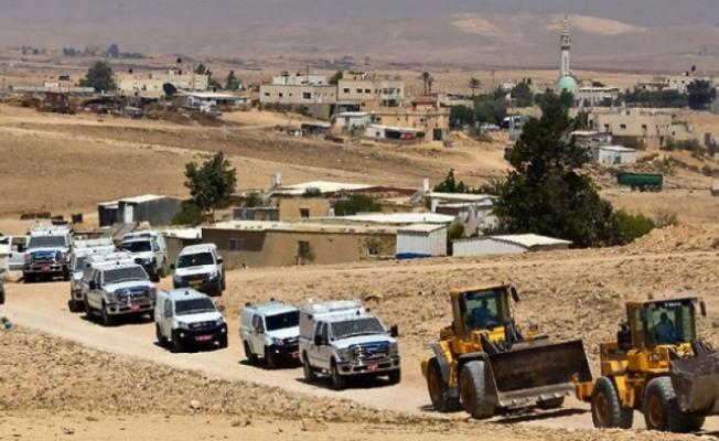 هدم قرية ام الحيران