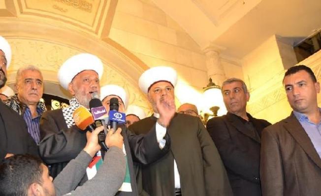 من المسيرة