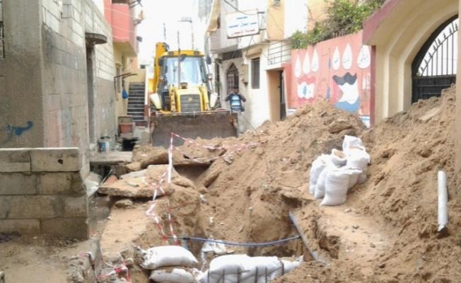 أعمال البنى التحتية في مخيم الرشيدية
