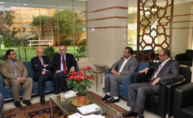 لقاء مراد و"التجمع"