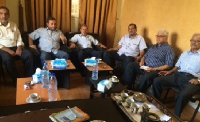 صورة أثناء الاجتماع في عين الحلوة