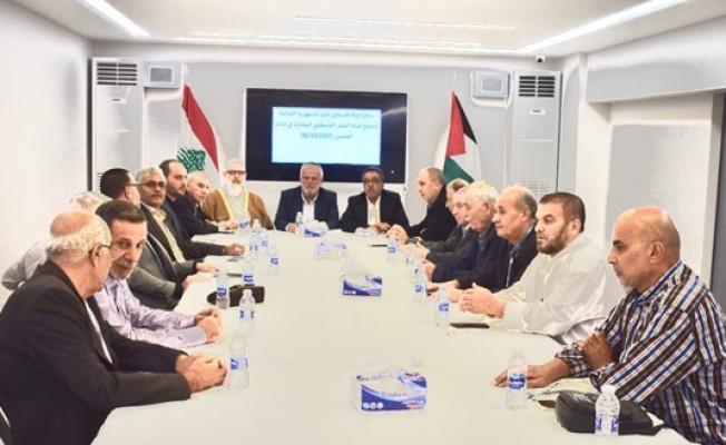 خلال الاجتماع