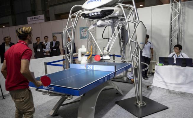 سؤال القرن أيّ عالم سينتصر؟