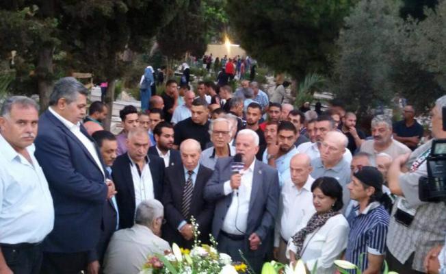 من زيارة المقبرة في شاتيلا