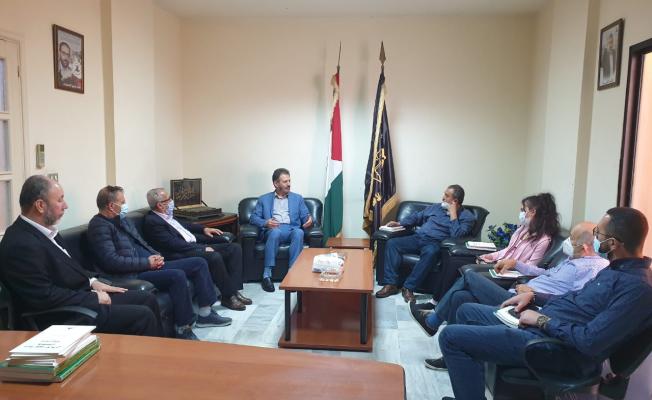عطايا مستقبلا وفد مركز الخيام