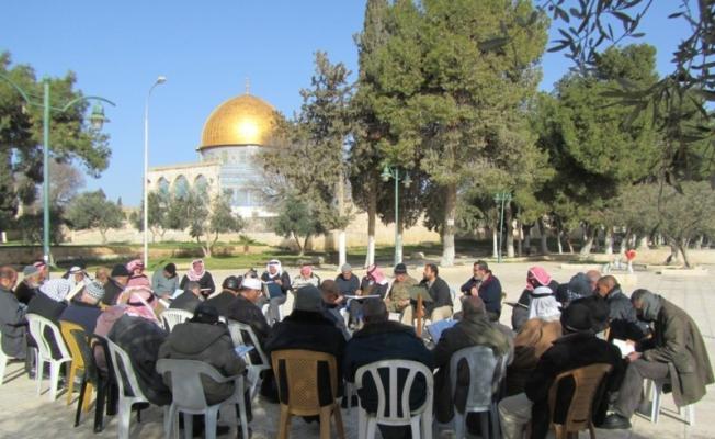 مجالس علم في المسجد الأقصى