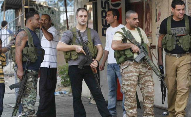 عنصار تابعة لحركة فتح في عين الحلوة 