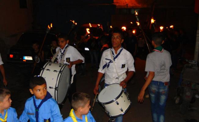 خلال النشاط 