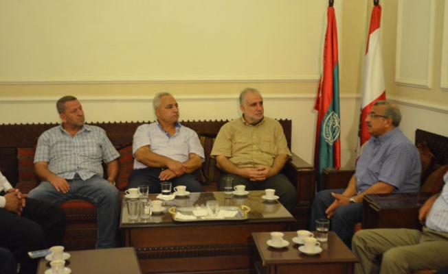سعد يستقبل وفد حركة فتح