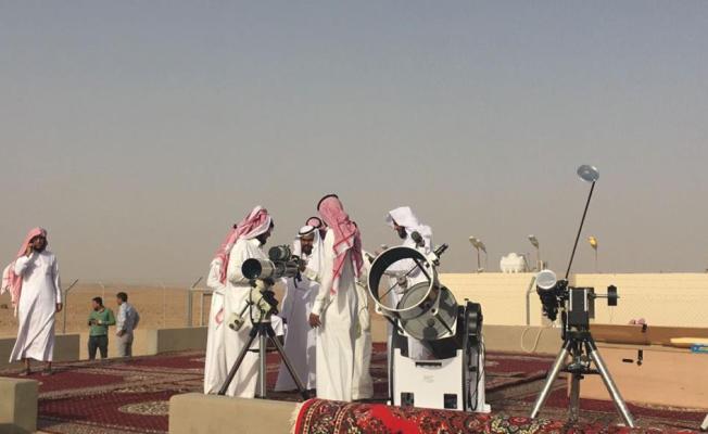 تحري شهر ذي الحجة