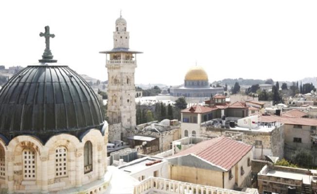 الكنيسة في القدس