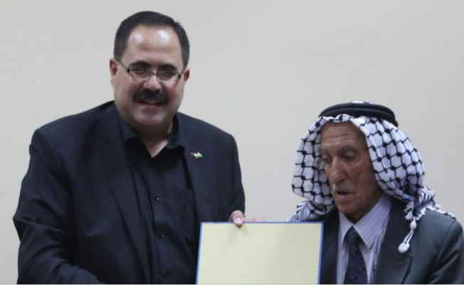 ثمانيني يدخل الجامعة