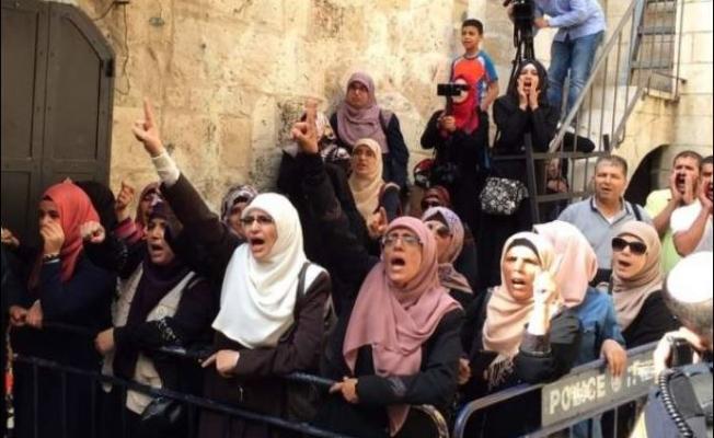 مرابطات في المسجد الأقصى