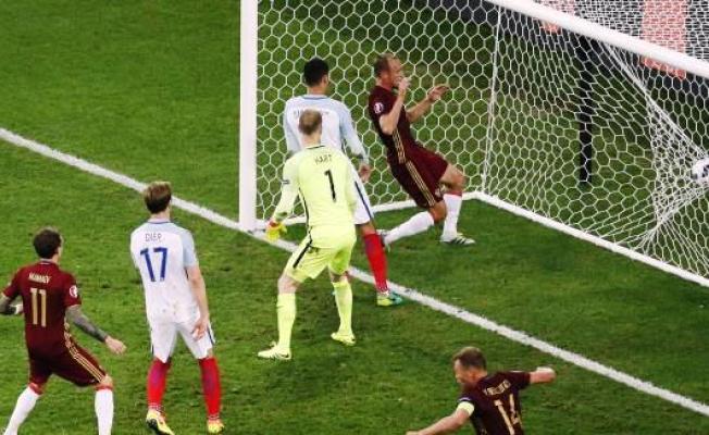  لحظة تسجيل هدف التعادل للمنتخب الروسي