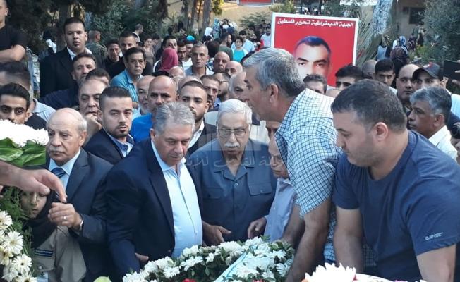 دبور يكلل أضرحة شهداء الثورة الفلسطينية 