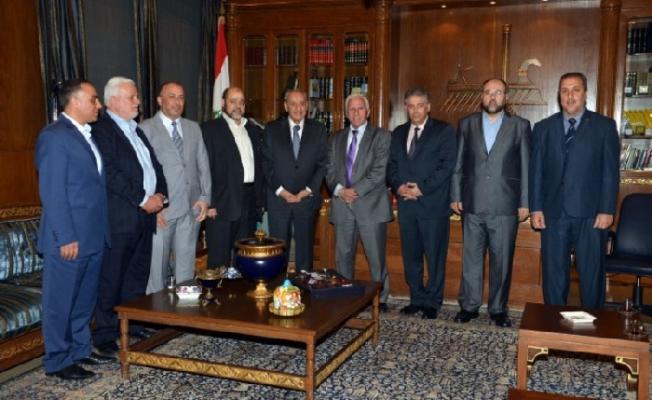 وفدا فتح وحماس عند بري