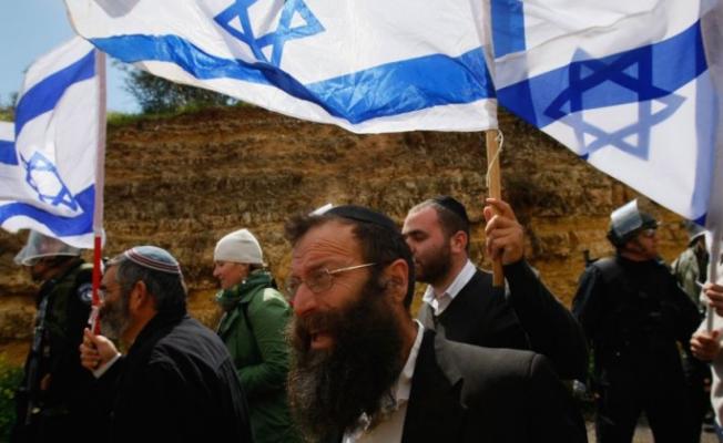 مواجهات بين شرطة العدو واليهود المتشددين بالقدس