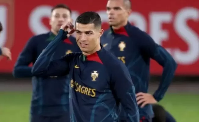 مدرب البرتغال يكشف سبب استبعاده رونالدو عن مواجهة نيجيريا