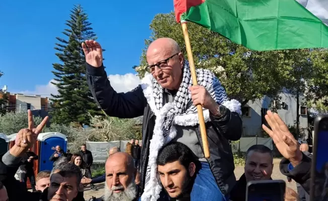 كريم يونس... حر وحر وحر