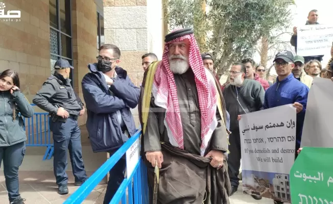 أهالي جبل المكبر يحتجون على سياسة هدم المنازل