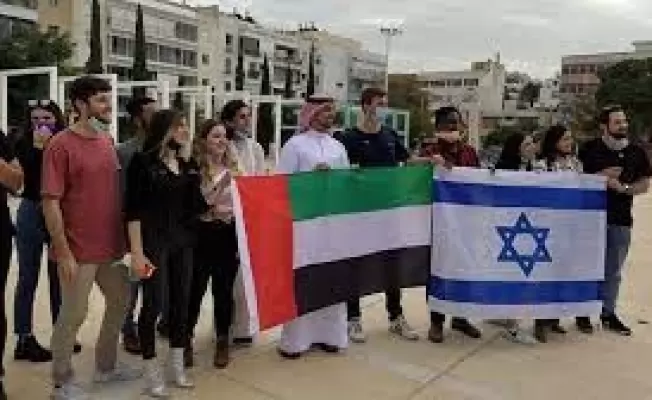 مطبعون إماراتيون في القدس المحتلة