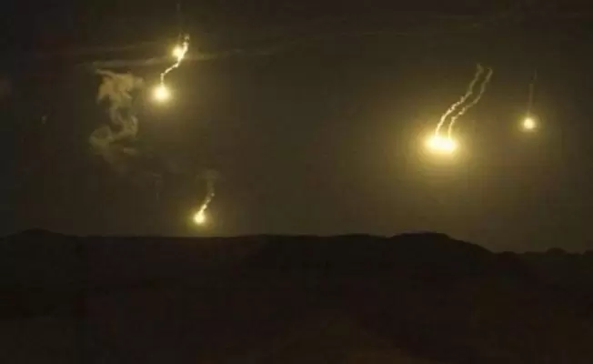 قنابل ضوئية