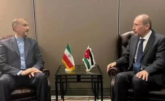 أرشيفية.. عبداللهيان والصفدي