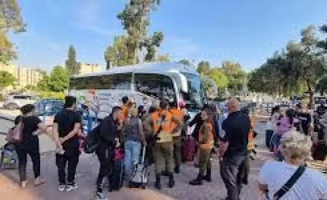 إخلاء المستوطنين في غلاف غزة
