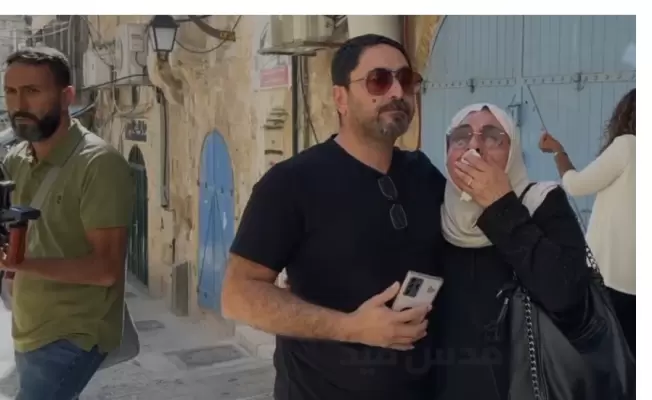 أفراد عائلة صب لبن